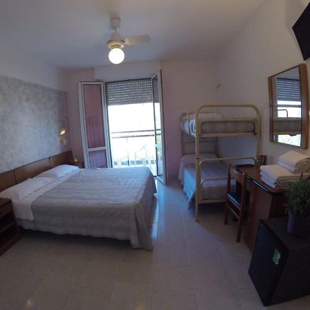 Hotel Samoa リミニ エクステリア 写真