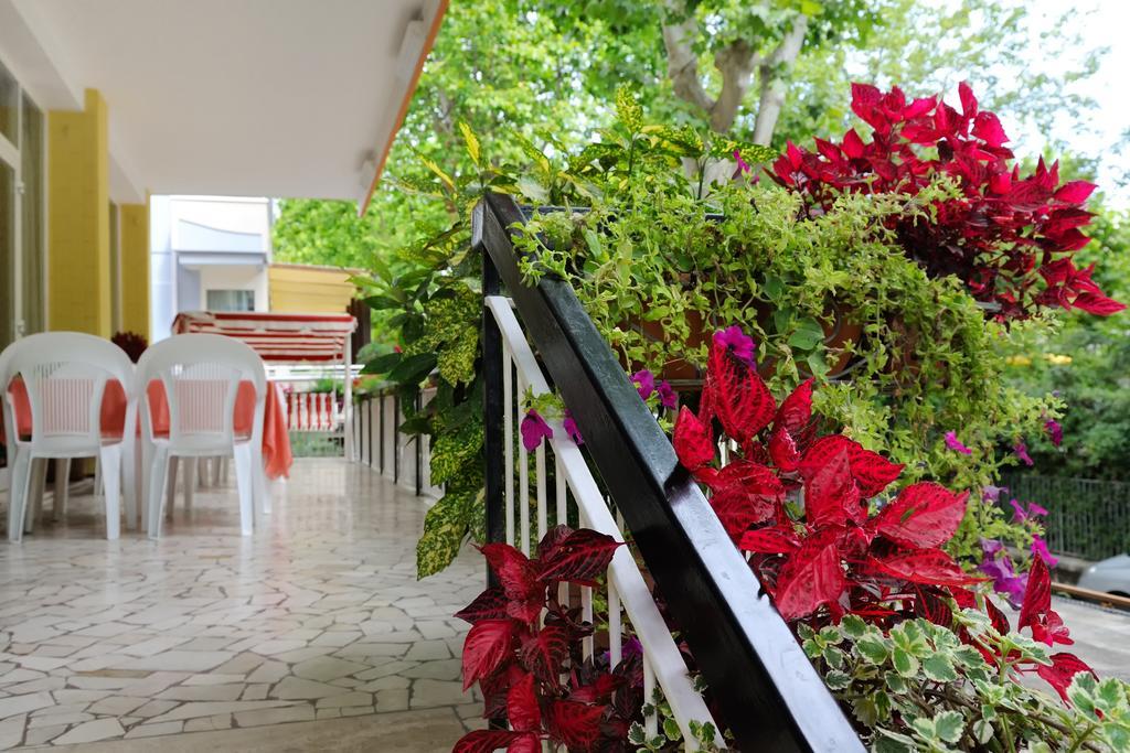 Hotel Samoa リミニ エクステリア 写真